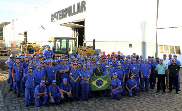 Caterpillar comemora a produção de 50 mil tratores no Brasil