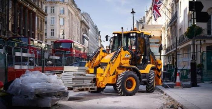 JCB apresentou diversas máquinas no evento